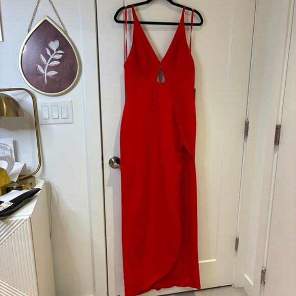 NWT Mac Duggal 27434 Red High Slit Gown Sz 8 MSRP $358 - Picture 3 of 14